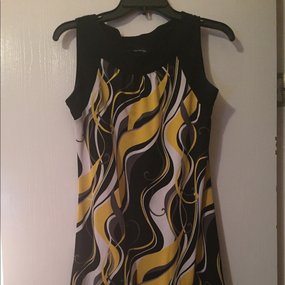 Yellow and black fitted dress